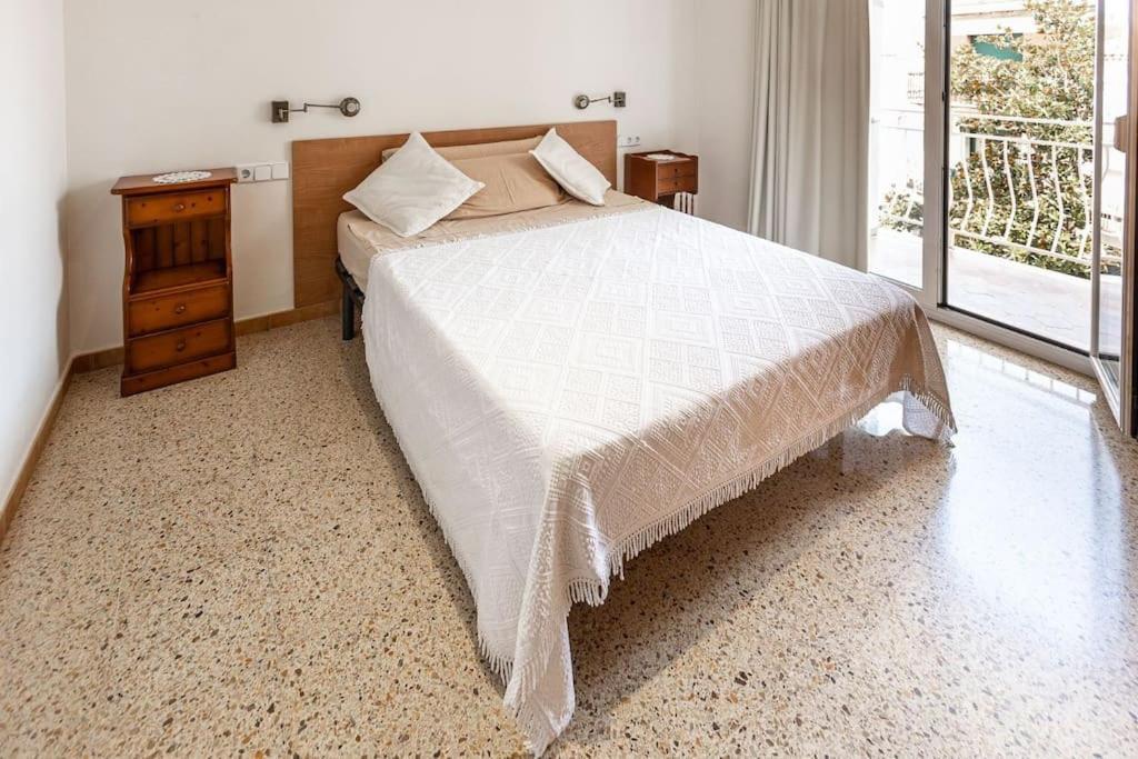 Niu D'Oreneta Canet De Mar Bagian luar foto